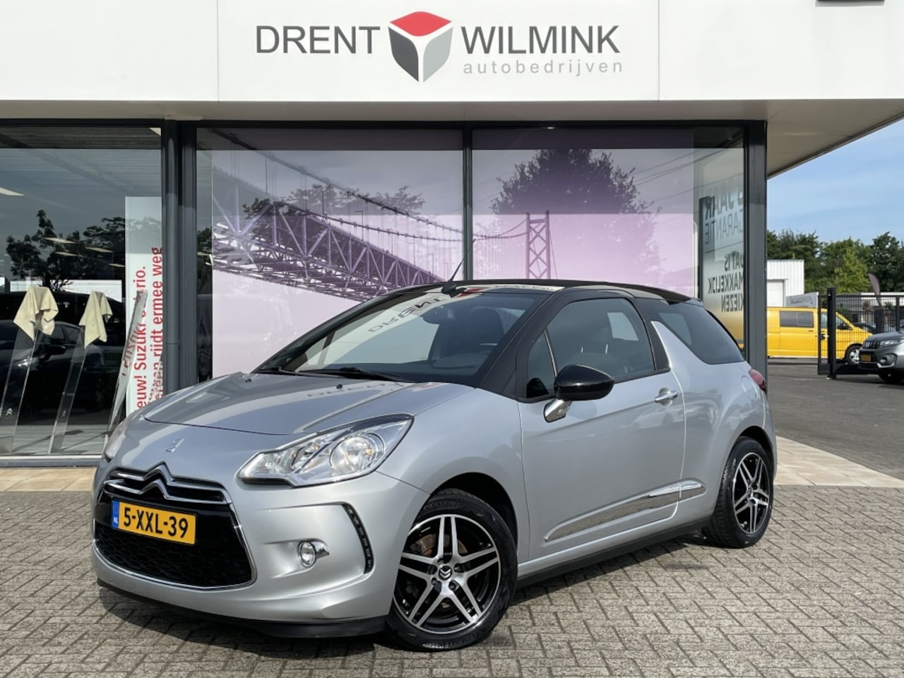 Citroën DS3 Cabrio - 1.2 VTi So Chic 1.2 VTi So Chic - AutoWereld.nl