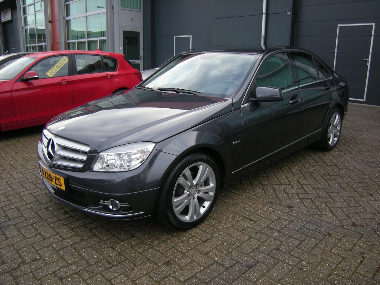 Mercedes-Benz C-klasse - 180 CGI BlueEFFICIENCY Business Class Avantgarde 180 CGI BlueEFFICIENCY Business Class Avantgarde **Nieuwstaat** - AutoWereld.nl