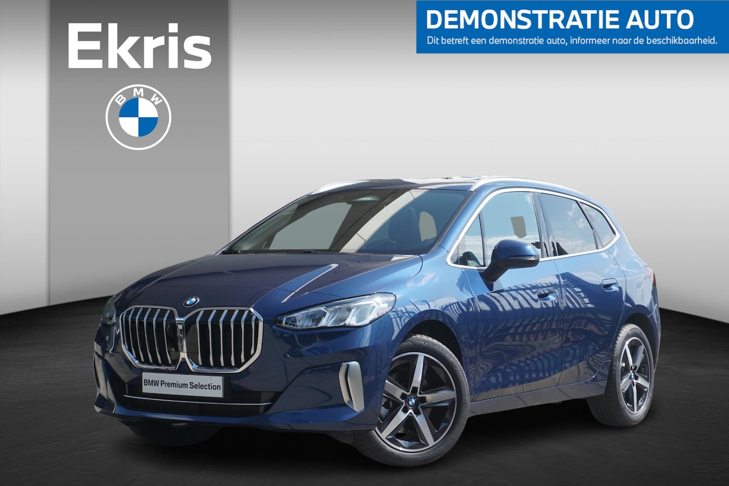 BMW 2-serie Active Tourer - 220i / Glazen Panoramadak / Driving Assistant / Active Cruise Control / Sportstoelen voor - AutoWereld.nl