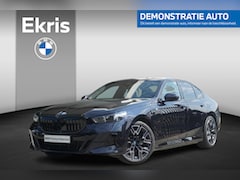 BMW 5-serie - Sedan 530e | M Sportpakket | Innovation Pack | Travel Pack | Comfort Pack | Glazen panoram