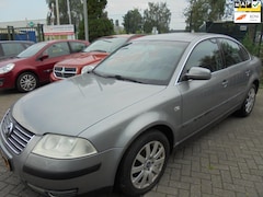 Volkswagen Passat - 2.0 Comfortline