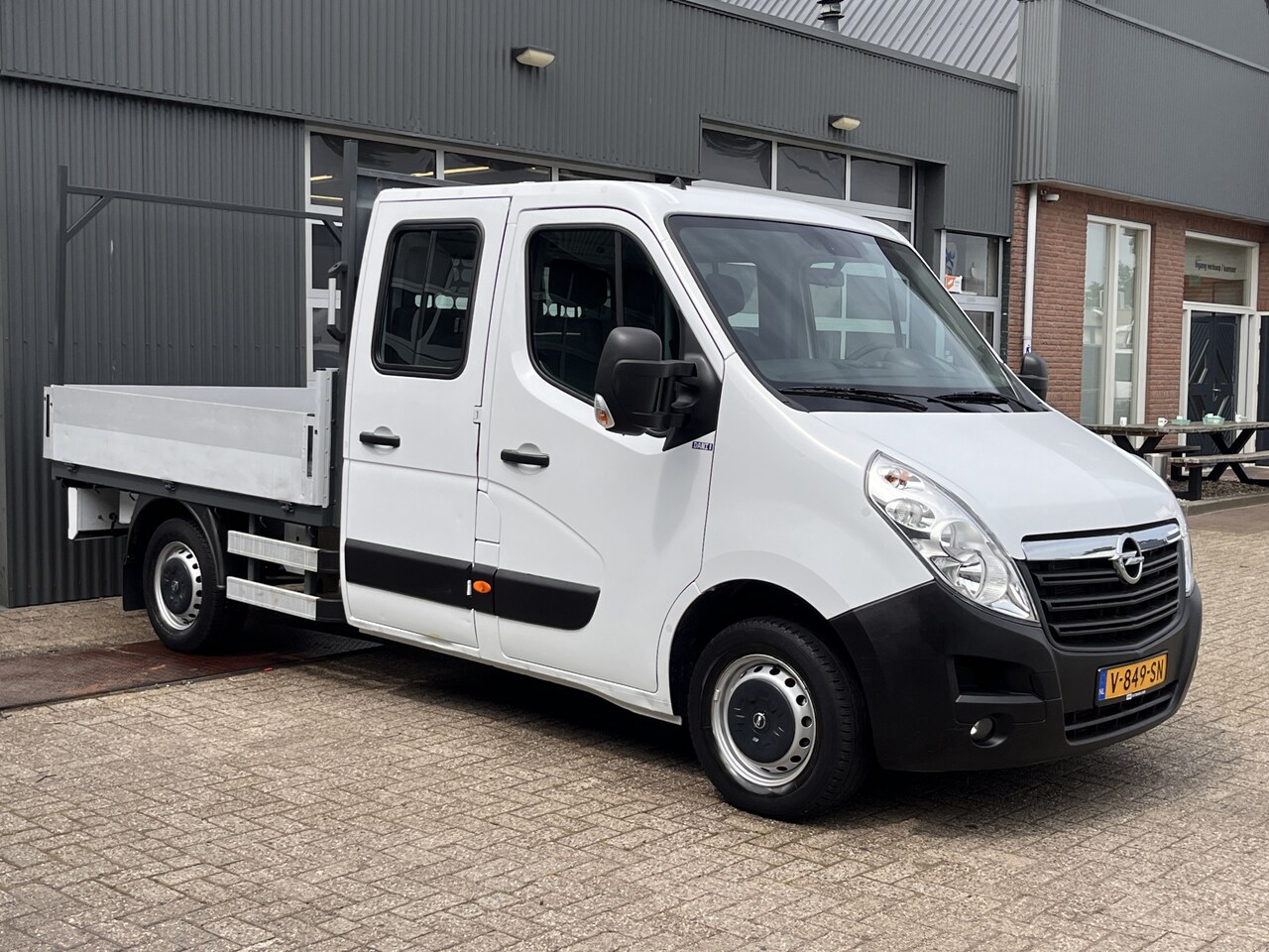 Opel Movano - 2.3 CDTI DC Pick-up Open laadbak Dubbele cabine Airco Cruise control Trekhaak 2500 trekgew - AutoWereld.nl