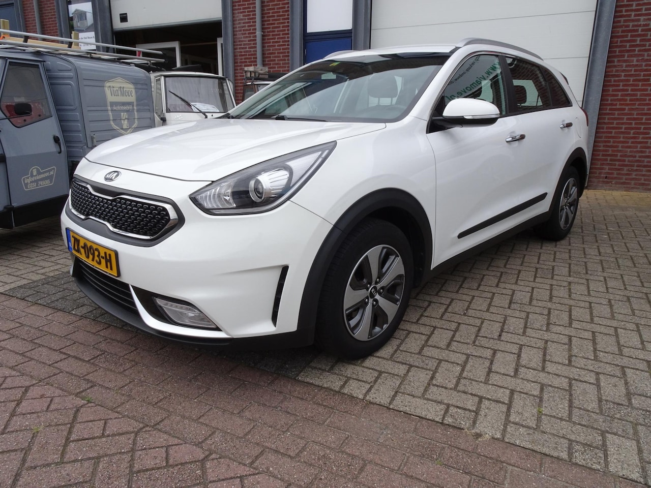 Kia Niro - 1.6 GDi Hybrid DynamicLine 1.6 GDi Hybrid DynamicLine - AutoWereld.nl