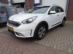 Kia Niro - 1.6 GDi Hybrid DynamicLine NAV l Apple Carplay l Camera