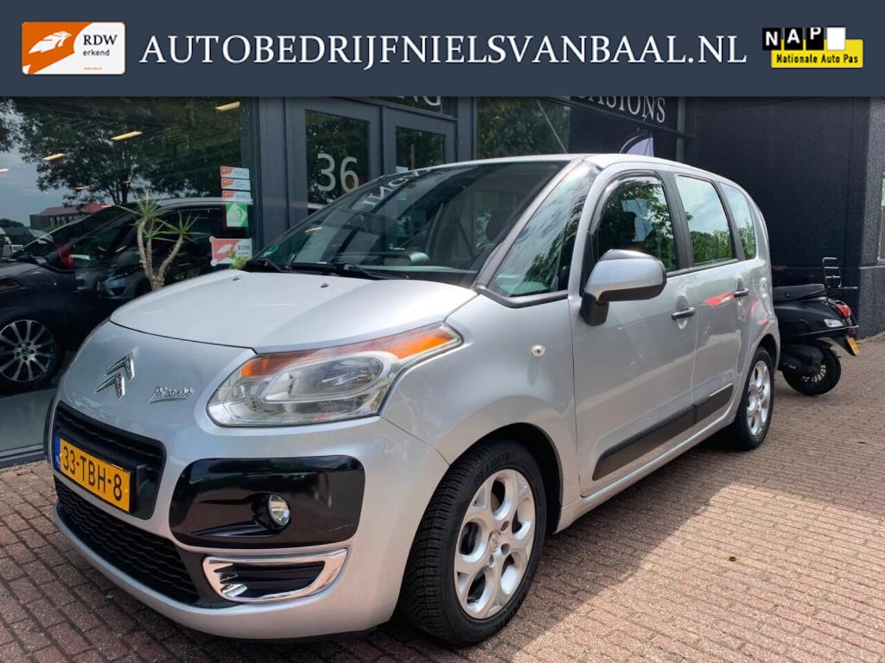 Citroën C3 Picasso - 1.6 VTi Aura Airco/Cruise/119Dkm/Trekhaak - AutoWereld.nl