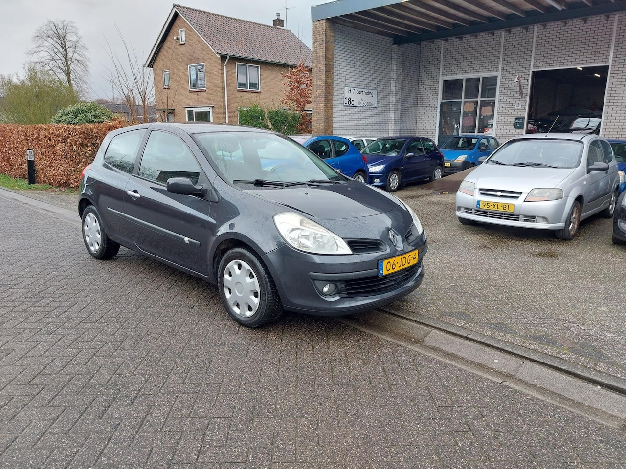 Renault Clio - 1.2-16V Collection met Nieuwe Distributieriem - AutoWereld.nl