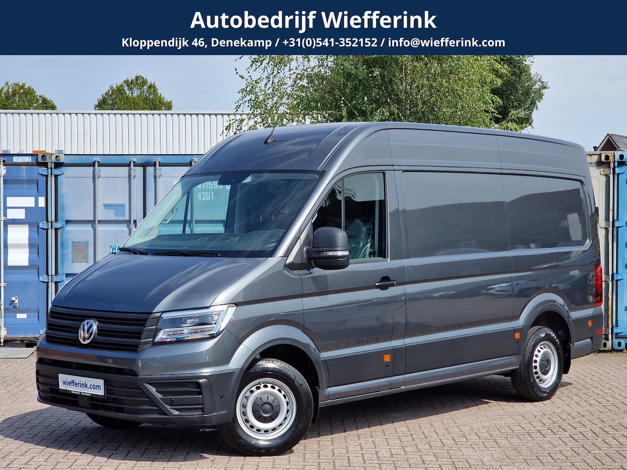 Volkswagen Crafter - 35 2.0 TDI 177pk DSG/AUT L3H3 LED verl, Trekhaak, Camera - AutoWereld.nl