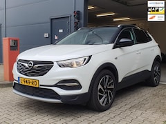 Opel Grandland X - 1.2 Turbo Innovation / NIEUWE GROTE BEURT / DISTR.VV: 70.667 / CARPLAY / LANE-ASS / KEYLES