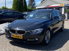 BMW 3-serie Touring - 320i High Exe Sportline Automaat 2013 Zwart