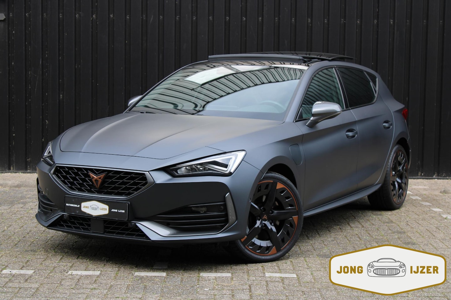 CUPRA Leon Sportstourer - 1.4 e-Hybrid PANO SFEER MEMORY CAM - AutoWereld.nl