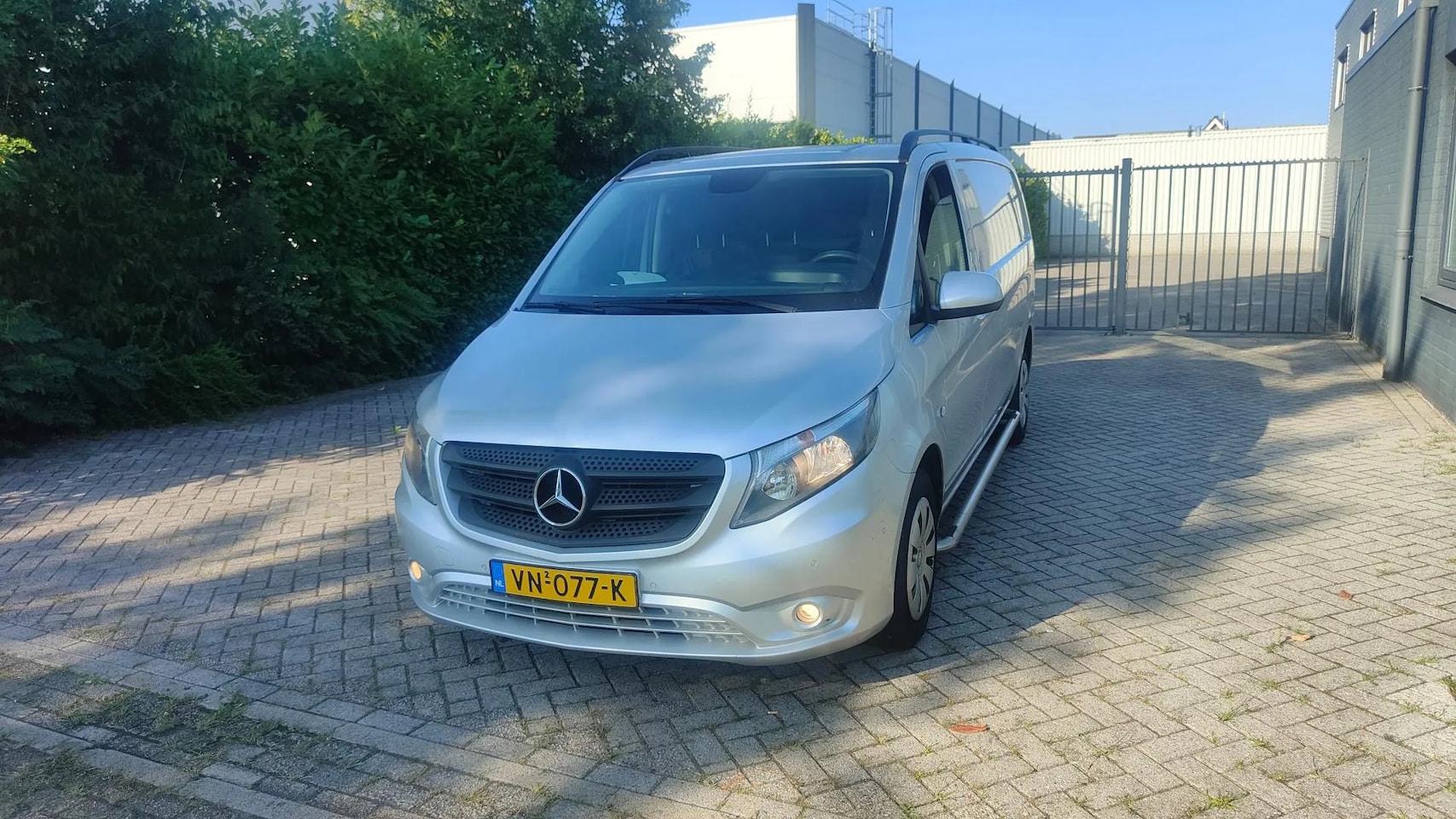 Mercedes-Benz Vito - Lang Bj 2015 navi pdc airco - AutoWereld.nl