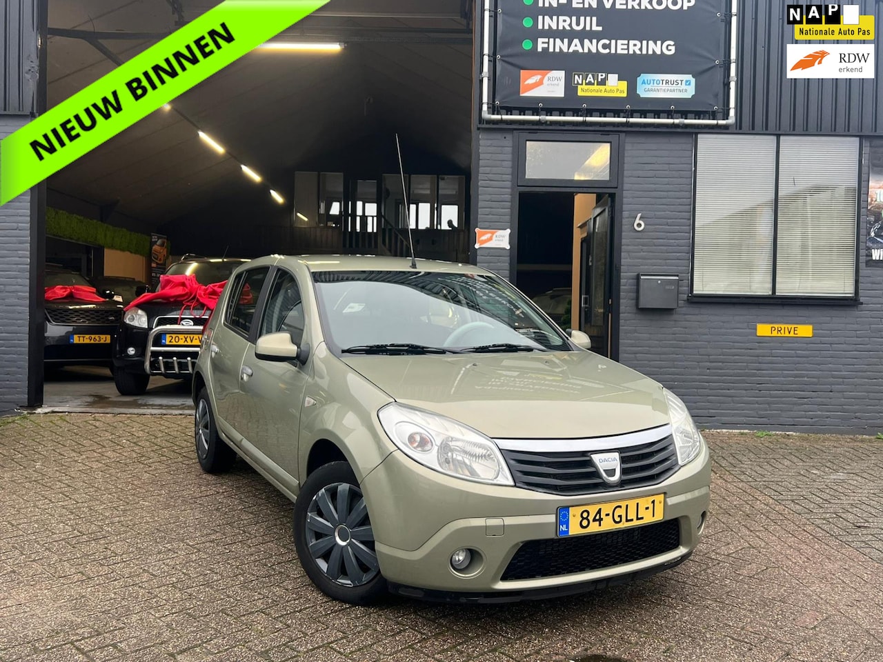 Dacia Sandero - 1.4 Lauréate|APK|NAP|Airco|5 Deuren - AutoWereld.nl