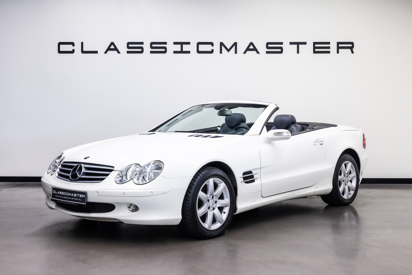 Mercedes-Benz SL-klasse Cabrio - 350 Btw auto, Fiscale waarde € 8.000,- (€ 27.231,40 Ex B.T.W) DEALER AUTO 8.638 KILOMETER - AutoWereld.nl