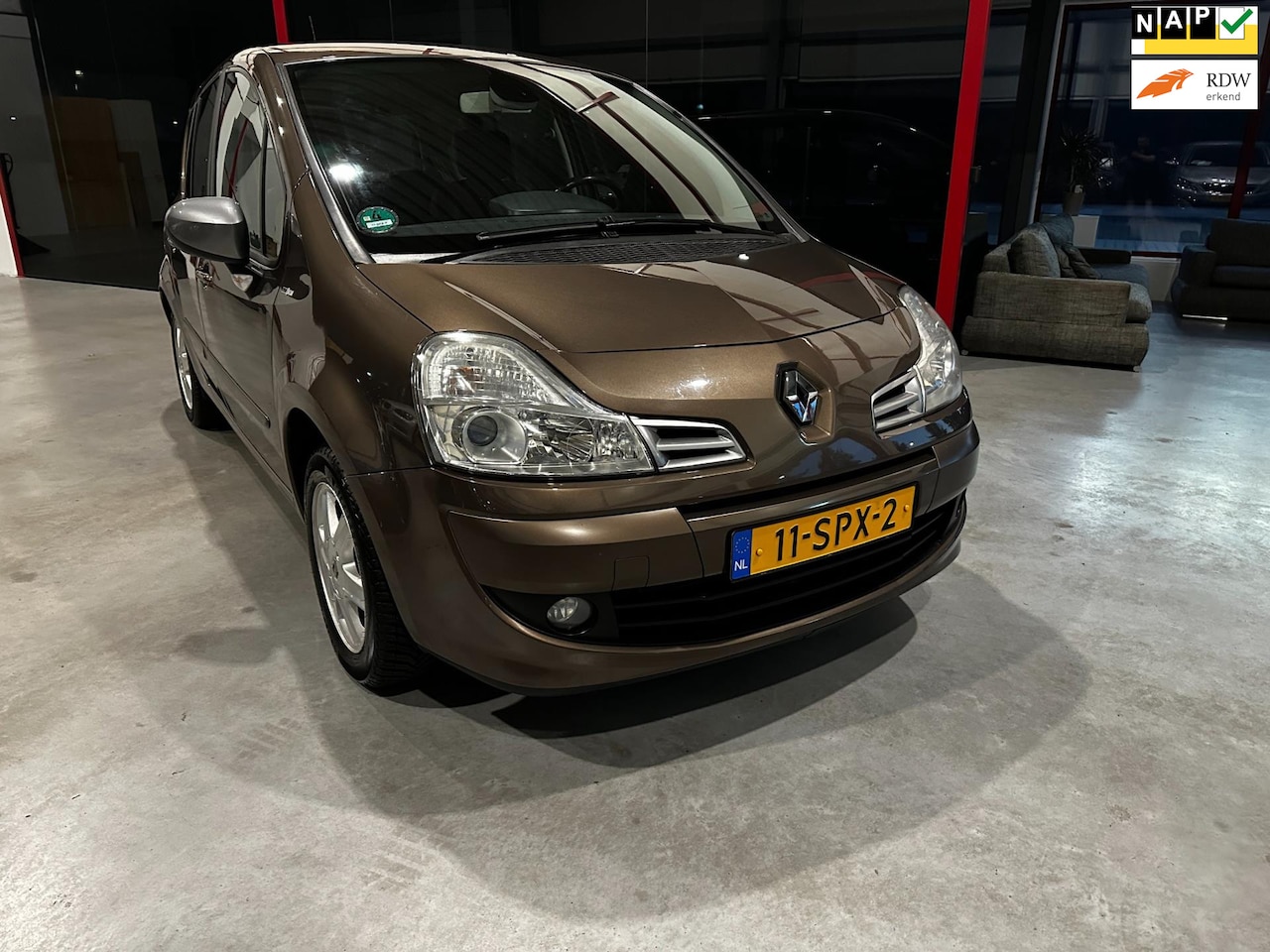 Renault Grand Modus - 1.2 TCE Night & Day / Dealer Onderhouden / Trekhaak / Cruise / Clima /Nette Auto / - AutoWereld.nl