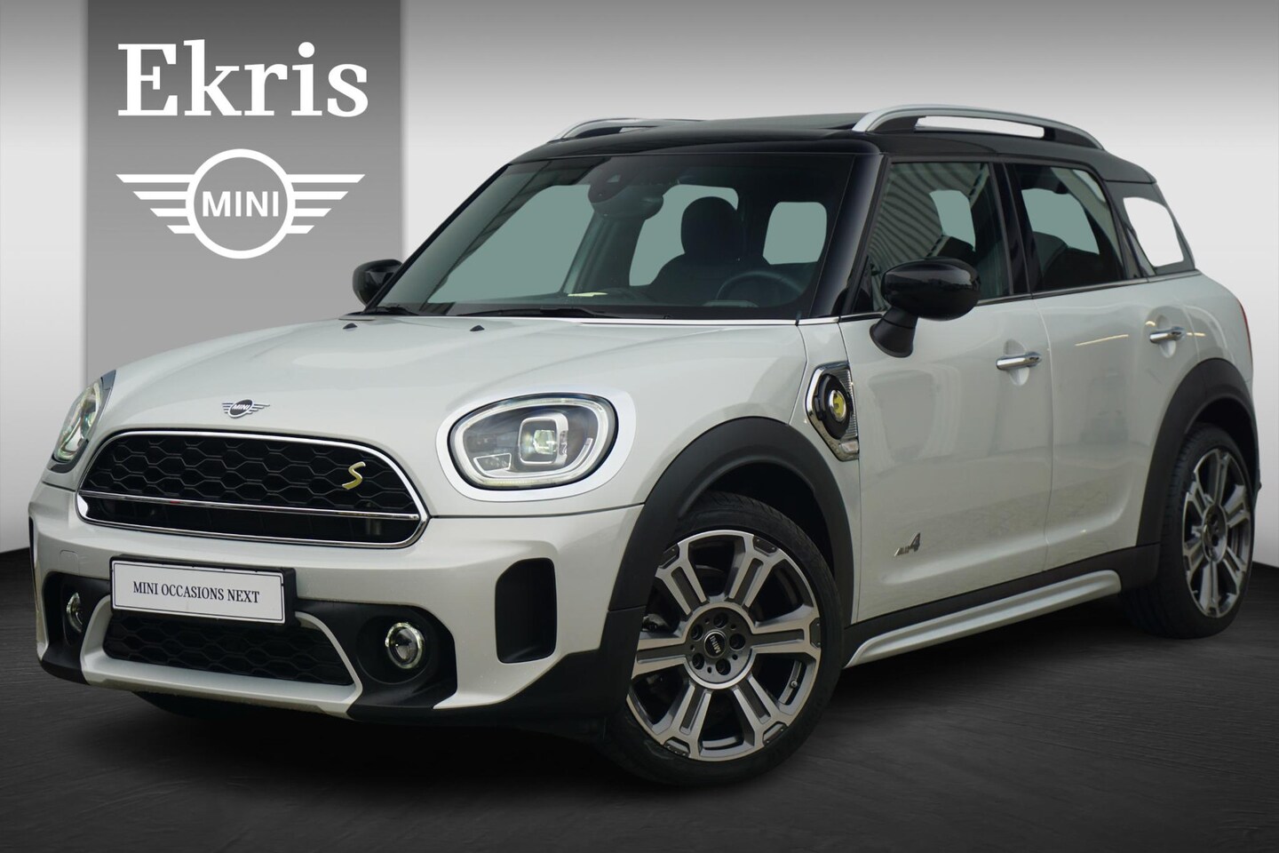 MINI Countryman - Cooper S E ALL4 Achteruitrijdcamera + Head Up Display - AutoWereld.nl