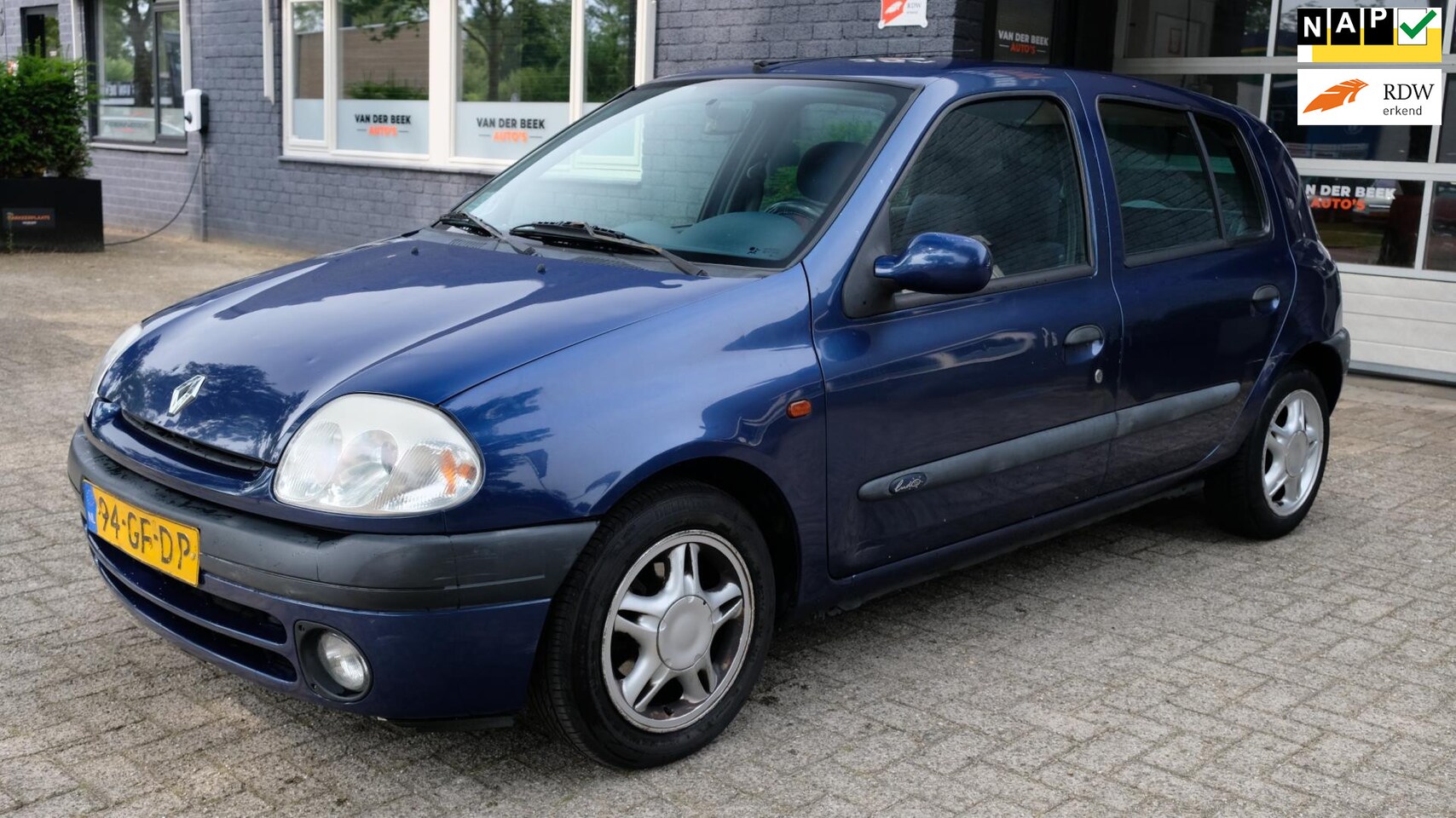 Renault Clio - 1.2 RN inruil koopje! - AutoWereld.nl