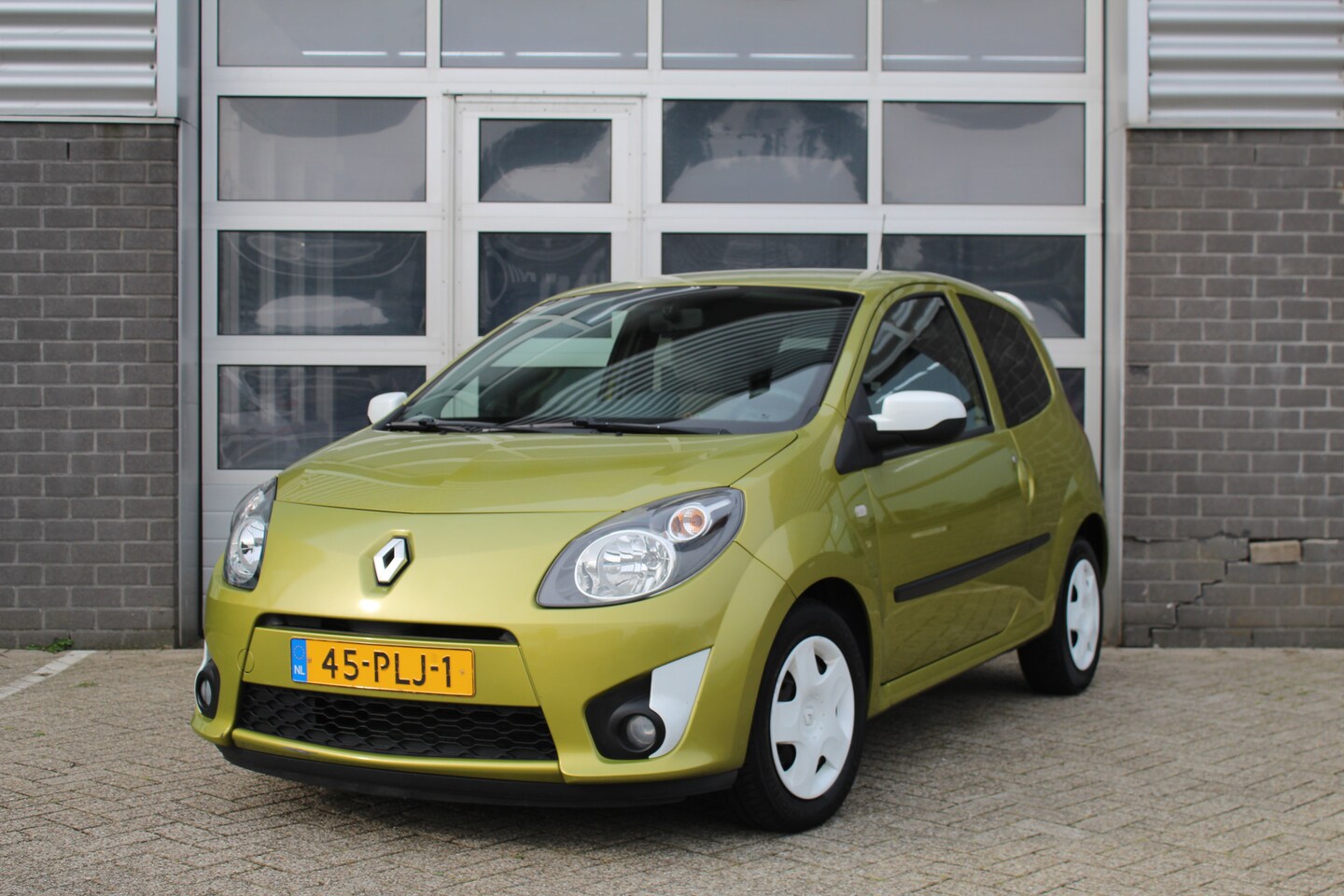 Renault Twingo - 1.2-16V Collection / Airco / Elektrische ramen / N.A.P. - AutoWereld.nl