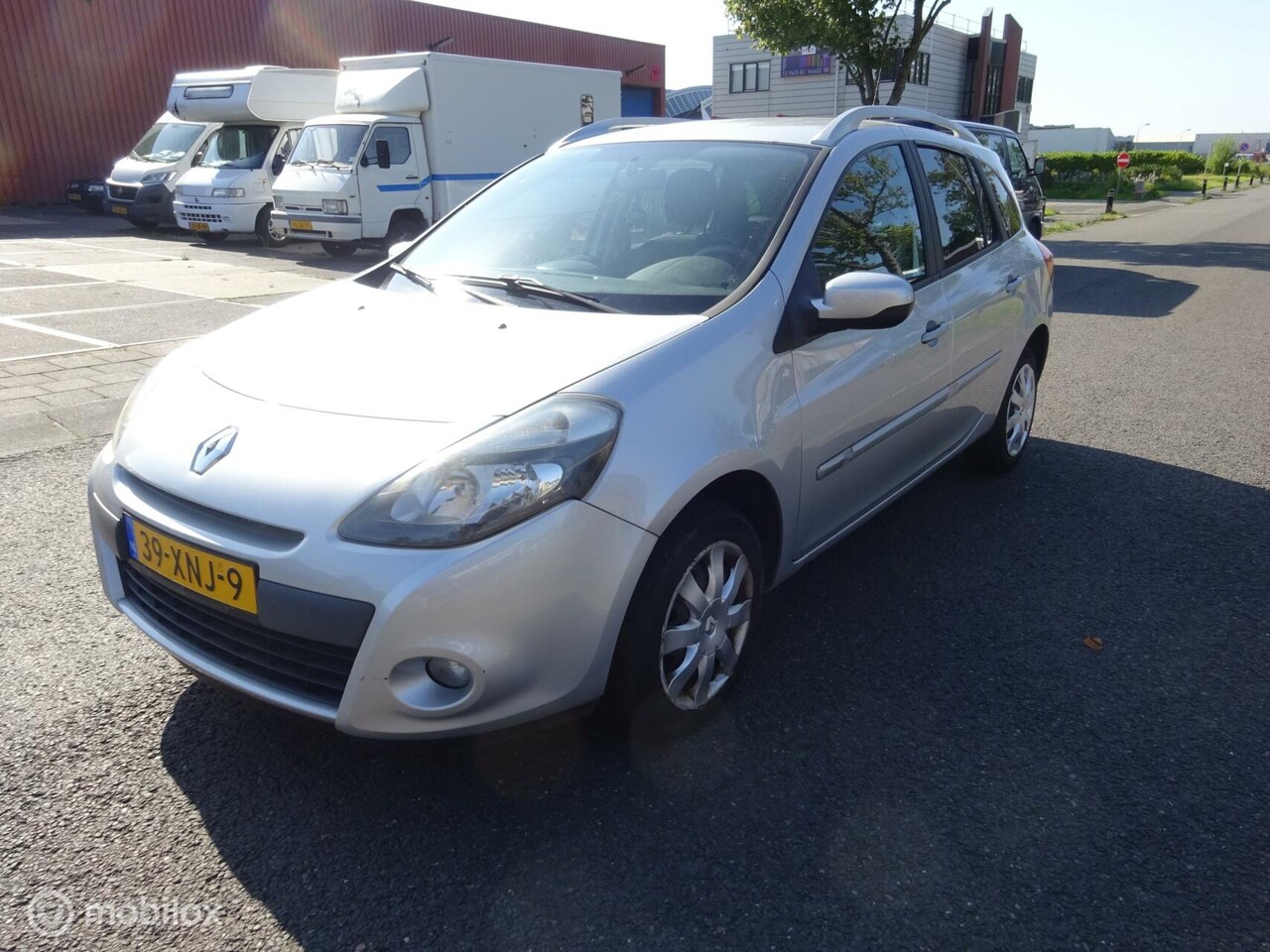 Renault Clio Estate - 1.2-16V Collection 1.2-16V Collection - AutoWereld.nl