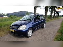 Toyota Yaris - 1.0-16V VVT-i Luna met nieuwe Apk..inruil mogelijk