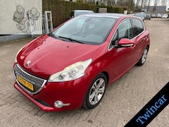 Peugeot 208 - 1.6 VTi 120PK 5DRS ALLURE ECC NAVI PANO PDC NAP