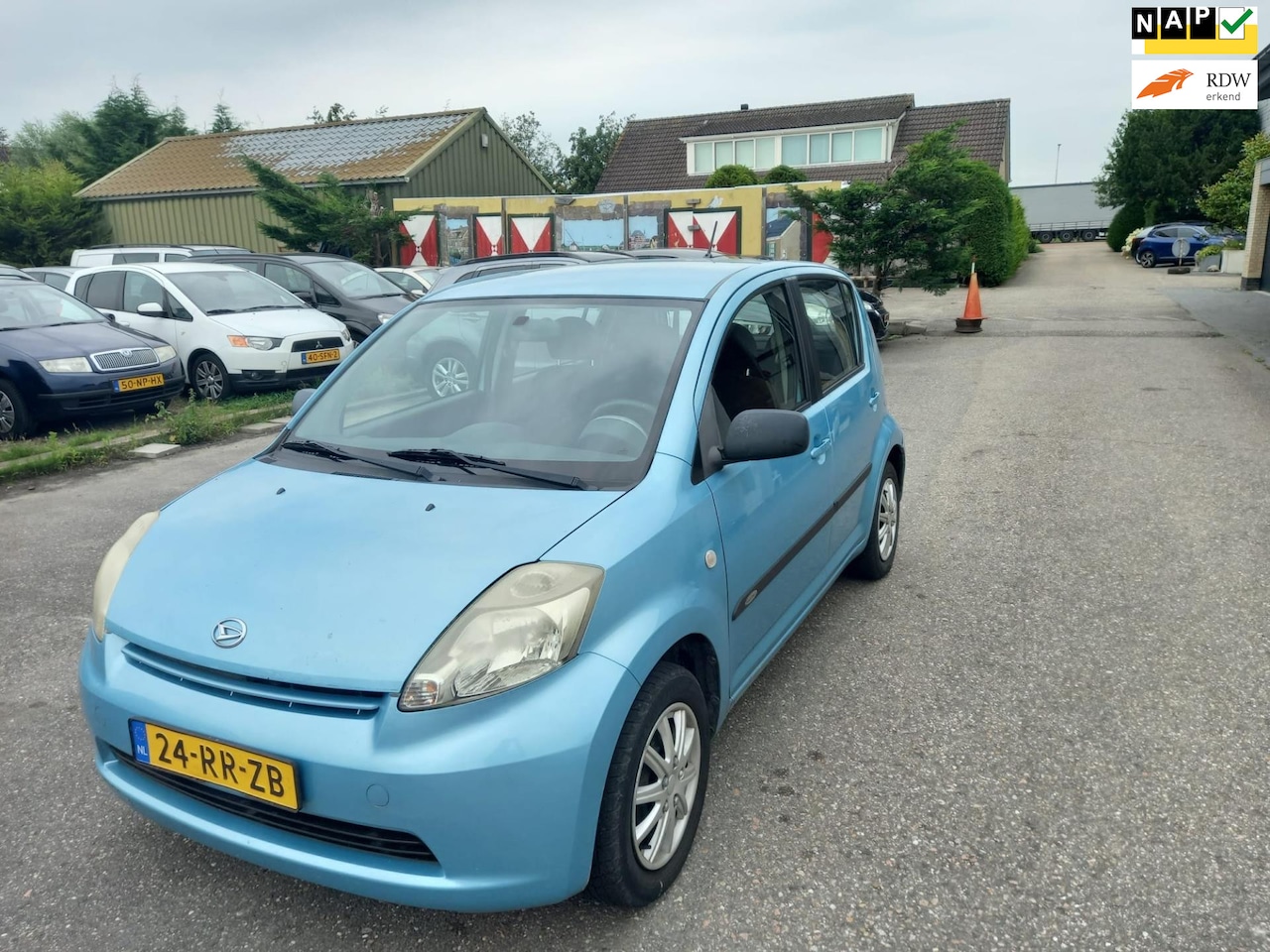 Daihatsu Sirion 2 - 1.0-12V Trend 1.0-12V Trend - AutoWereld.nl