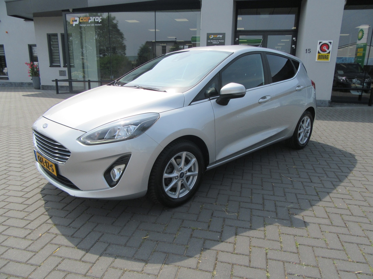 Ford Fiesta - 1.0 EcoBoost Titanium 1.0 EcoBoost Titanium, Carplay, Cruise Control, LED, PDC - AutoWereld.nl