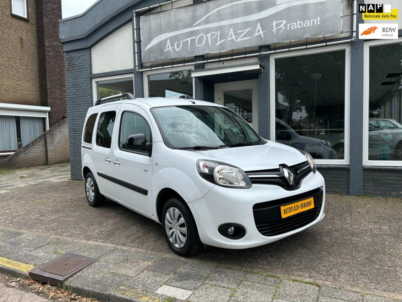 Renault Kangoo Family - 1.2 TCe Limited / CLIMAT / CRUISE / BLEUTOOTH - AutoWereld.nl