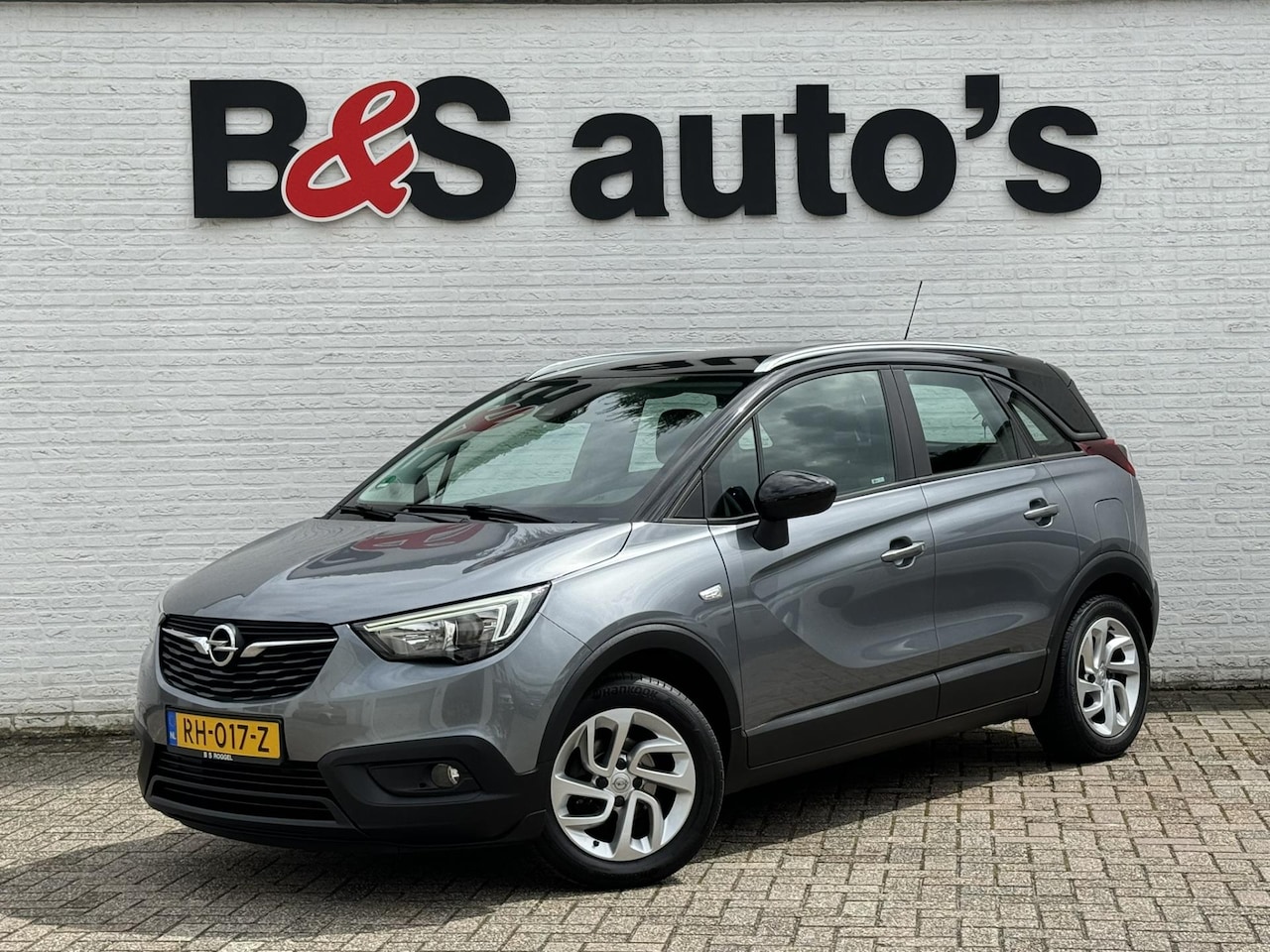 Opel Crossland X - 1.2 Innovation Navigatie Airco Cruise Carplay Bluetooth Parkeer sensoren - AutoWereld.nl