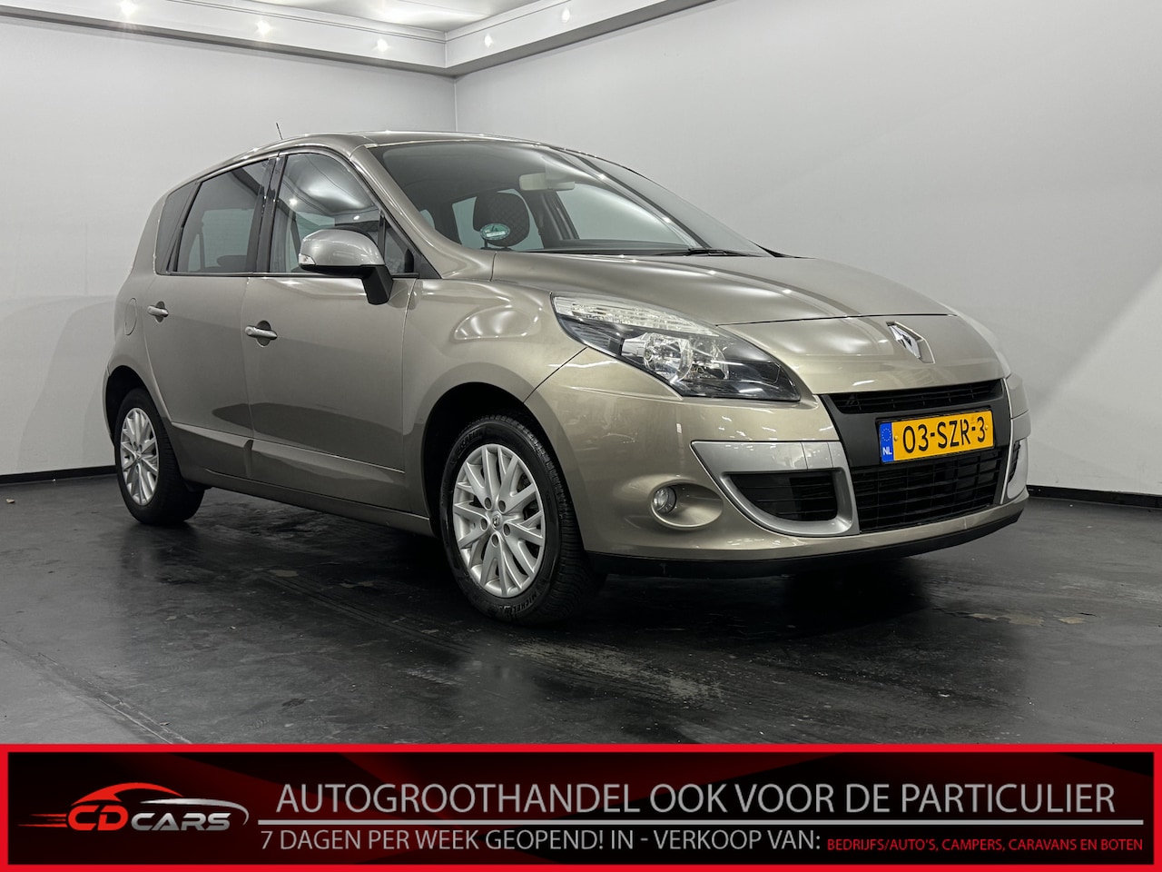 Renault Scénic - 1.6 Parisienne E85 Clima, Navi, Cruise control, Lichtmalen velgen - AutoWereld.nl