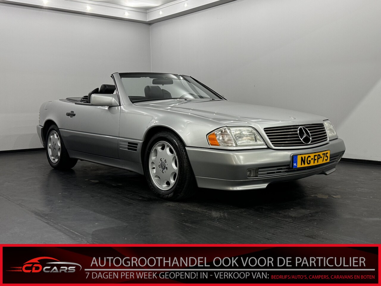 Mercedes-Benz SL-klasse Cabrio - 300 SL Leder, Cabrio, Stoelverwarming, 191PK, Hardtop, Nieuwe staat - AutoWereld.nl