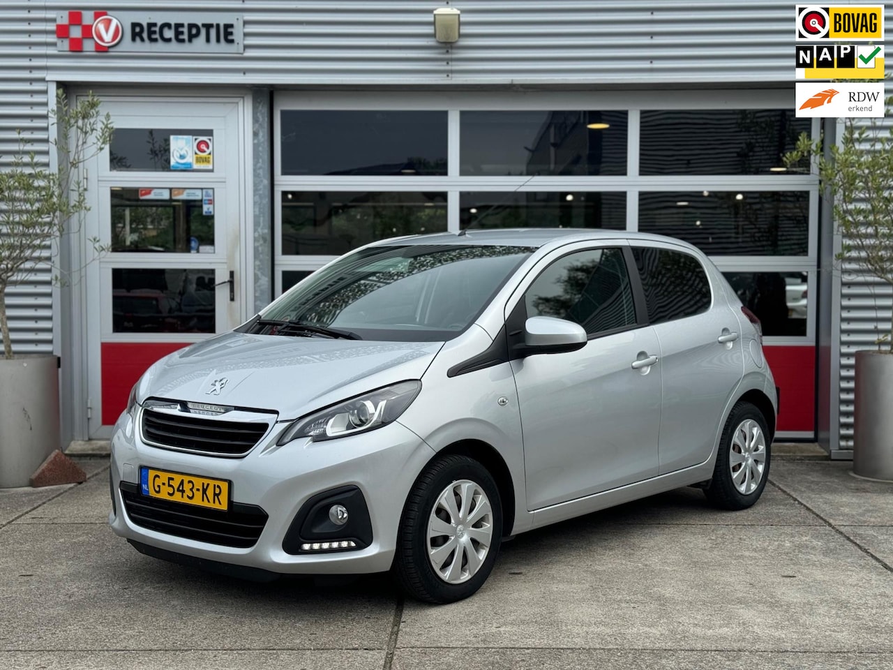 Peugeot 108 - 1.0 e-VTi Active Automaat / 5-Drs / Airco / Pdc - AutoWereld.nl