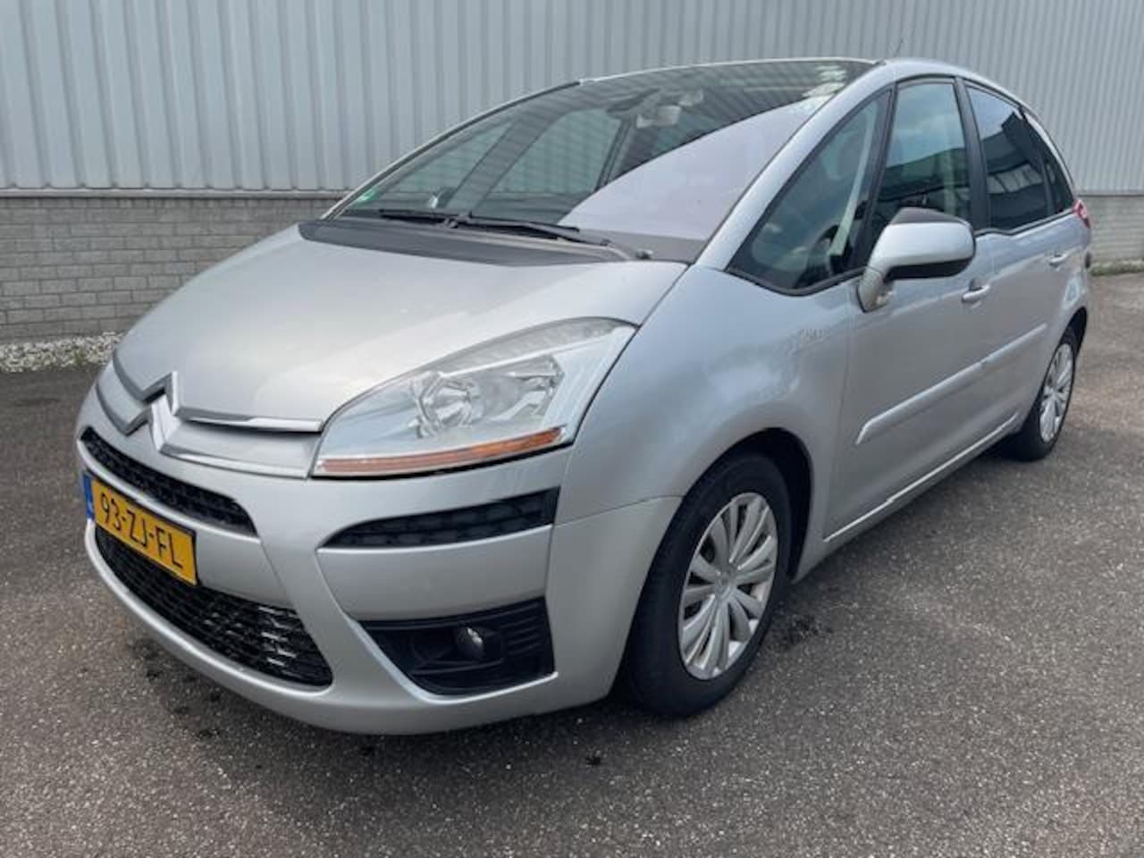 Citroën C4 Picasso - 1.8-16V Ambiance 5p. 1.8-16V Ambiance 5p. - AutoWereld.nl