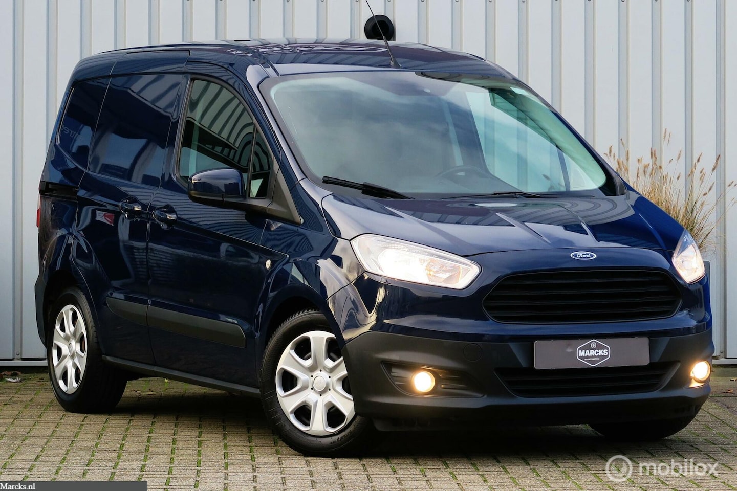 Ford Transit Courier - 1.5 TDCI Trend / Airco / Dealer OH / - AutoWereld.nl