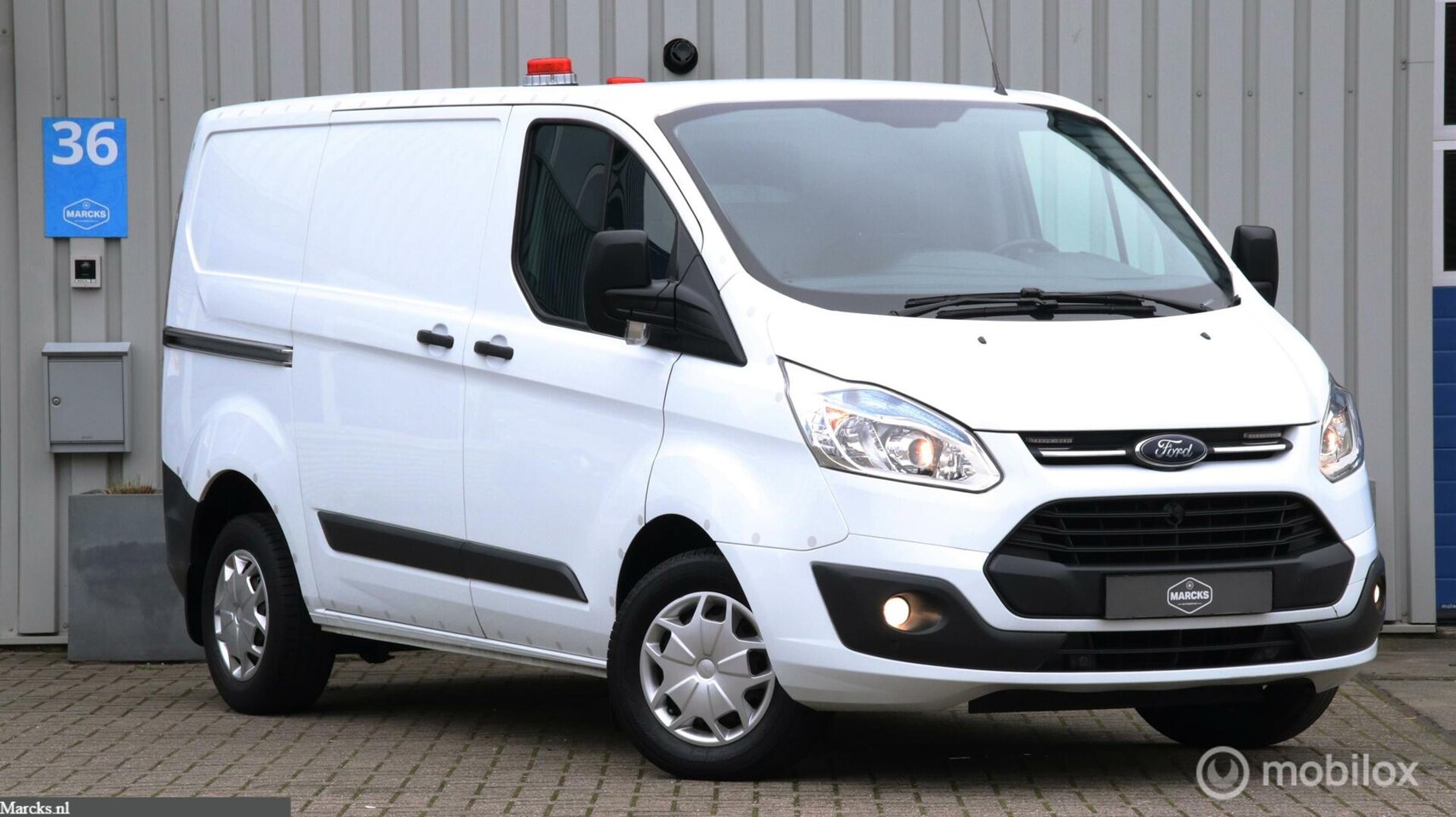 Ford Transit Custom - 2.2 TDCI * L1 * Trend * 2 Schuifdeuren * - AutoWereld.nl