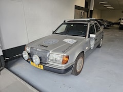 Mercedes-Benz 200-500 (W124) - 300 D