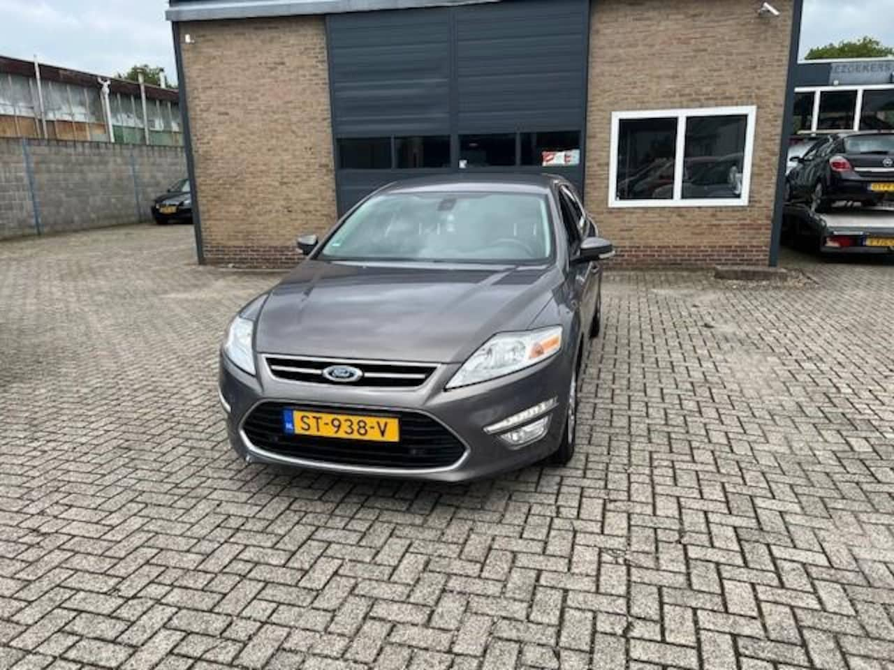 Ford Mondeo Wagon - 1.6 TDCi Platinum//Leder//Mooie auto** - AutoWereld.nl