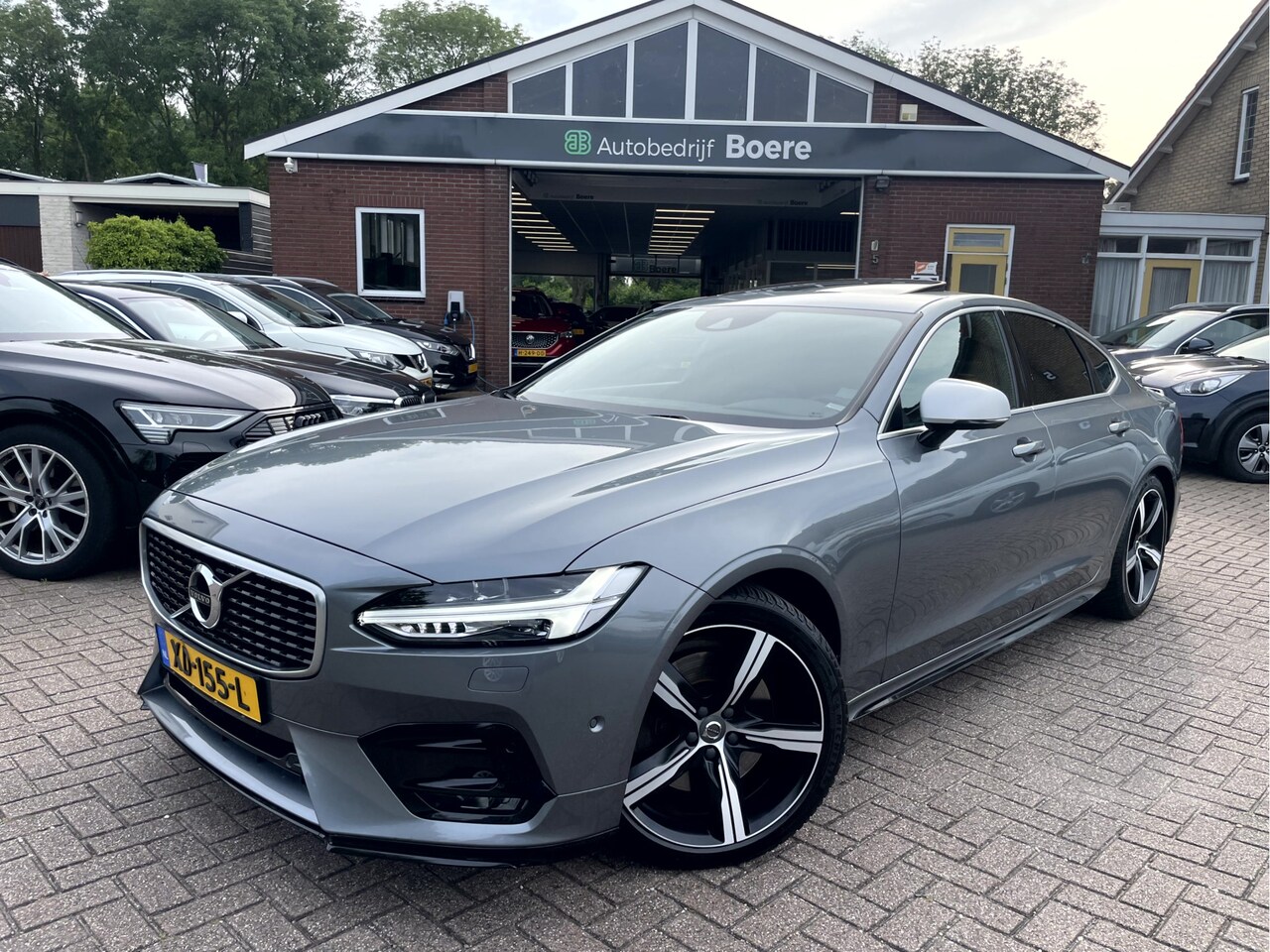 Volvo S90 - 2.0 T5 R-Design Schuif / kanteldak, Trekhaak - AutoWereld.nl