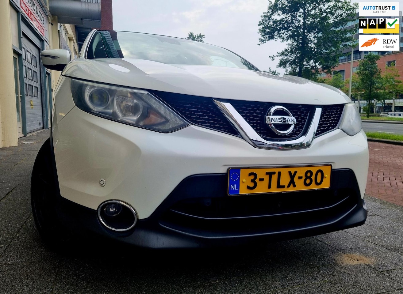 Nissan Qashqai - 1.2 Connect Edition Navi PanoDak Camera ParkS - AutoWereld.nl