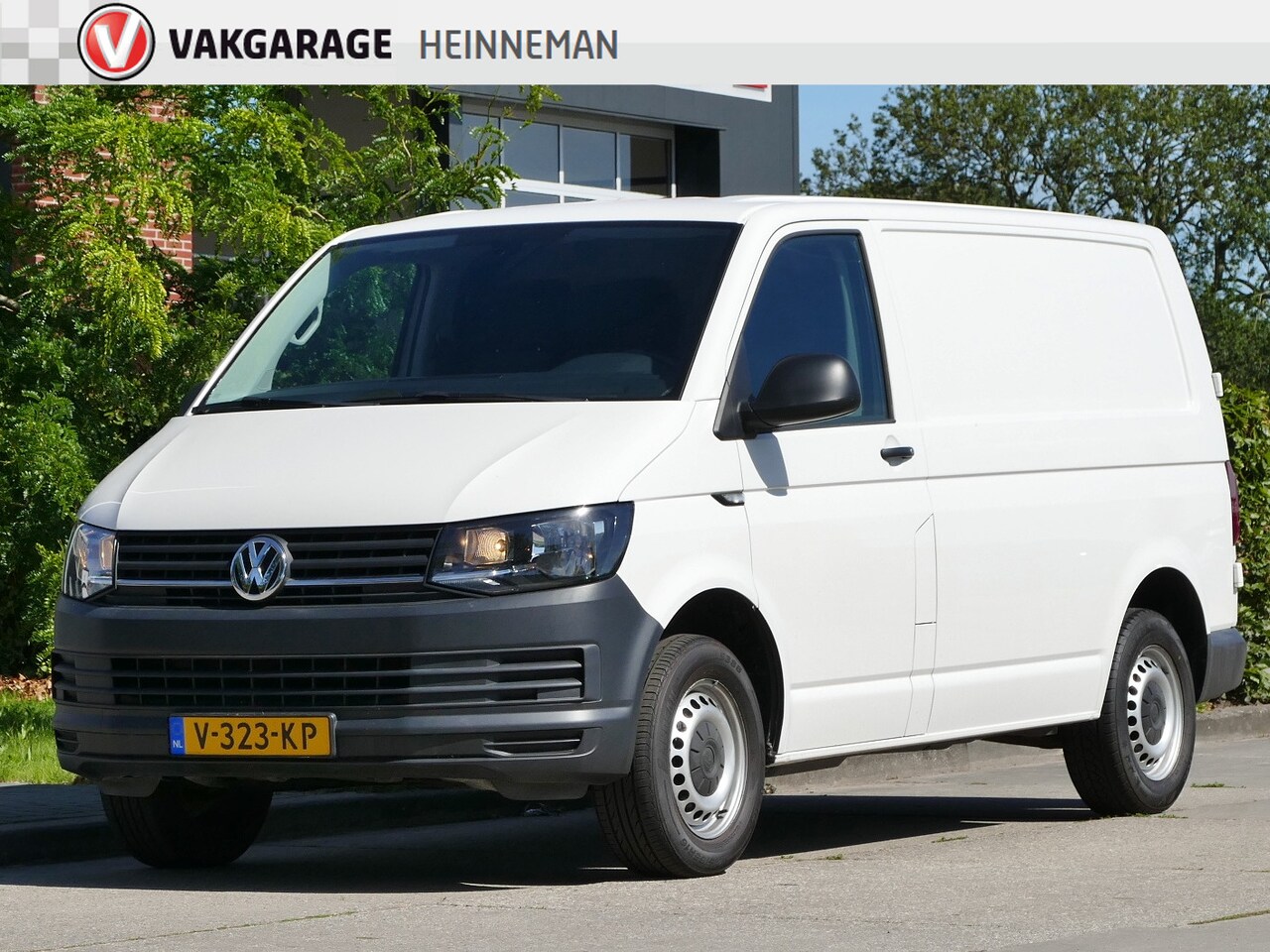 Volkswagen Transporter - 2.0 TDI L1H1 | AIRCO | zeer nette bestelauto | 3 zitplaatsen - AutoWereld.nl