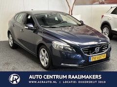 Volvo V40 - 1.6 D2 Momentum NAVIGATIE CRUISE CONTROL BLUETOOTH TELEFOON MEDIA VOORBEREIDING ACHTERUITR