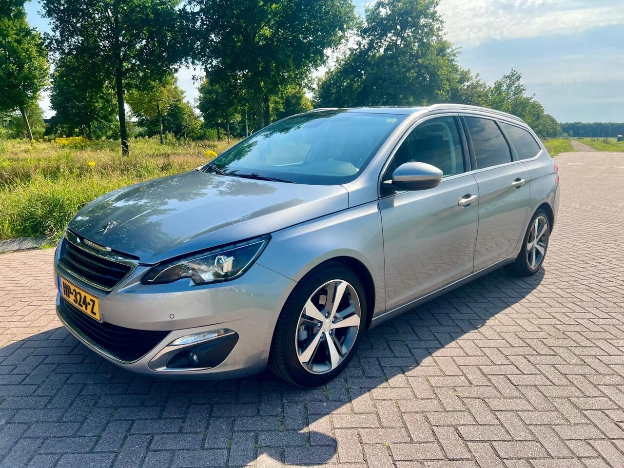 Peugeot 308 - 1.6 HDI Automaat Leer Navi Massage Full - AutoWereld.nl