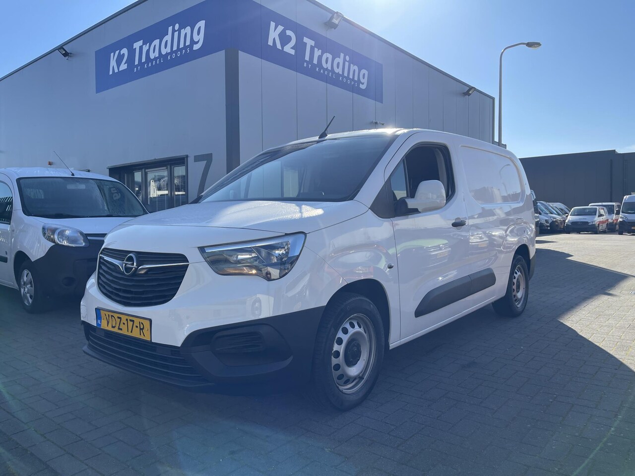 Opel Combo - 1.5D L2H1 Edition+ NAVI APPLE CARPLAY LANG EURO-6 - AutoWereld.nl