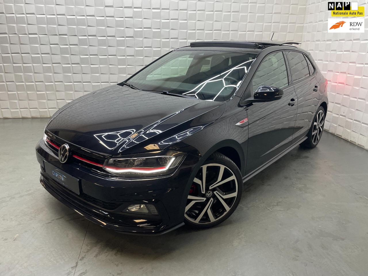 Volkswagen Polo - 2.0 TSI GTI PANO VIRTUAL BEATS ACC CAMERA - AutoWereld.nl