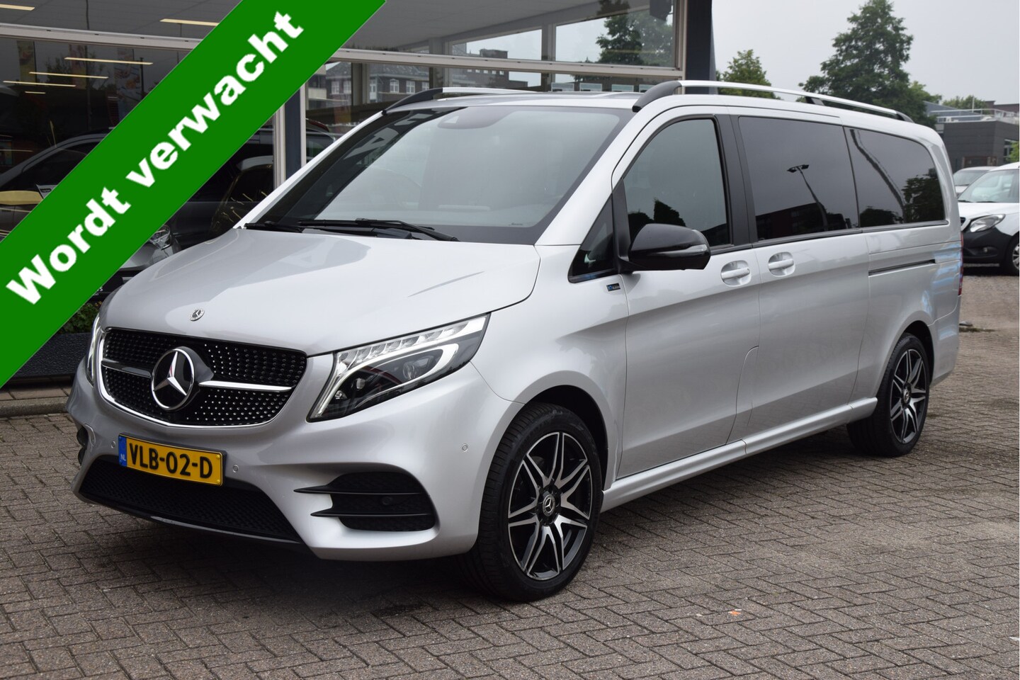 Mercedes-Benz V-klasse - 300d 4-MATIC Extra Lang DC 300d 4-MATIC Extra Lang DC - AutoWereld.nl