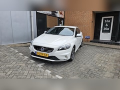 Volvo V40 - 1.6 T3 R-Design