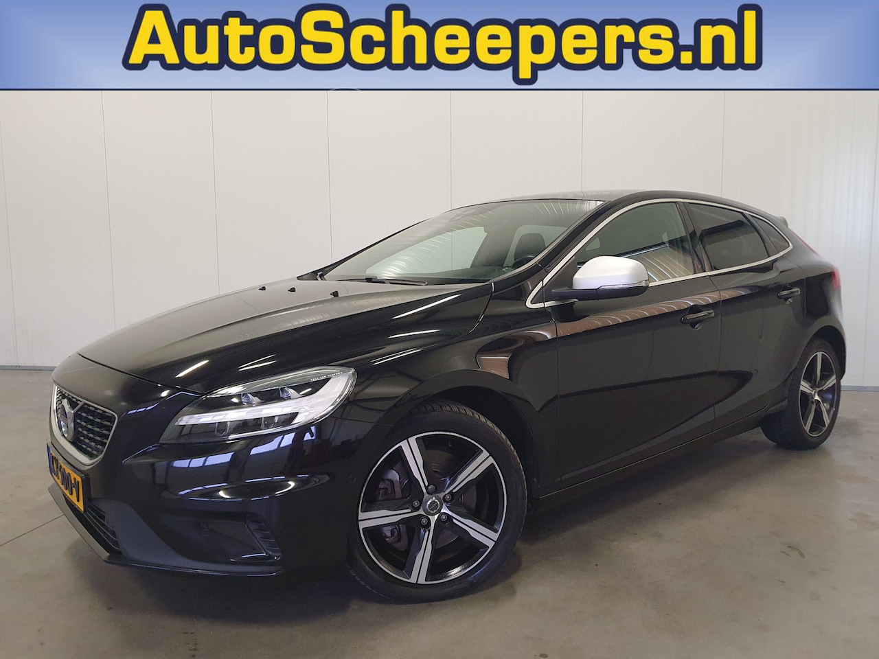 Volvo V40 - 1.5 T3 Polar+ Sport PANO/NAVI/CRUISE/CLIMA/LMV - AutoWereld.nl