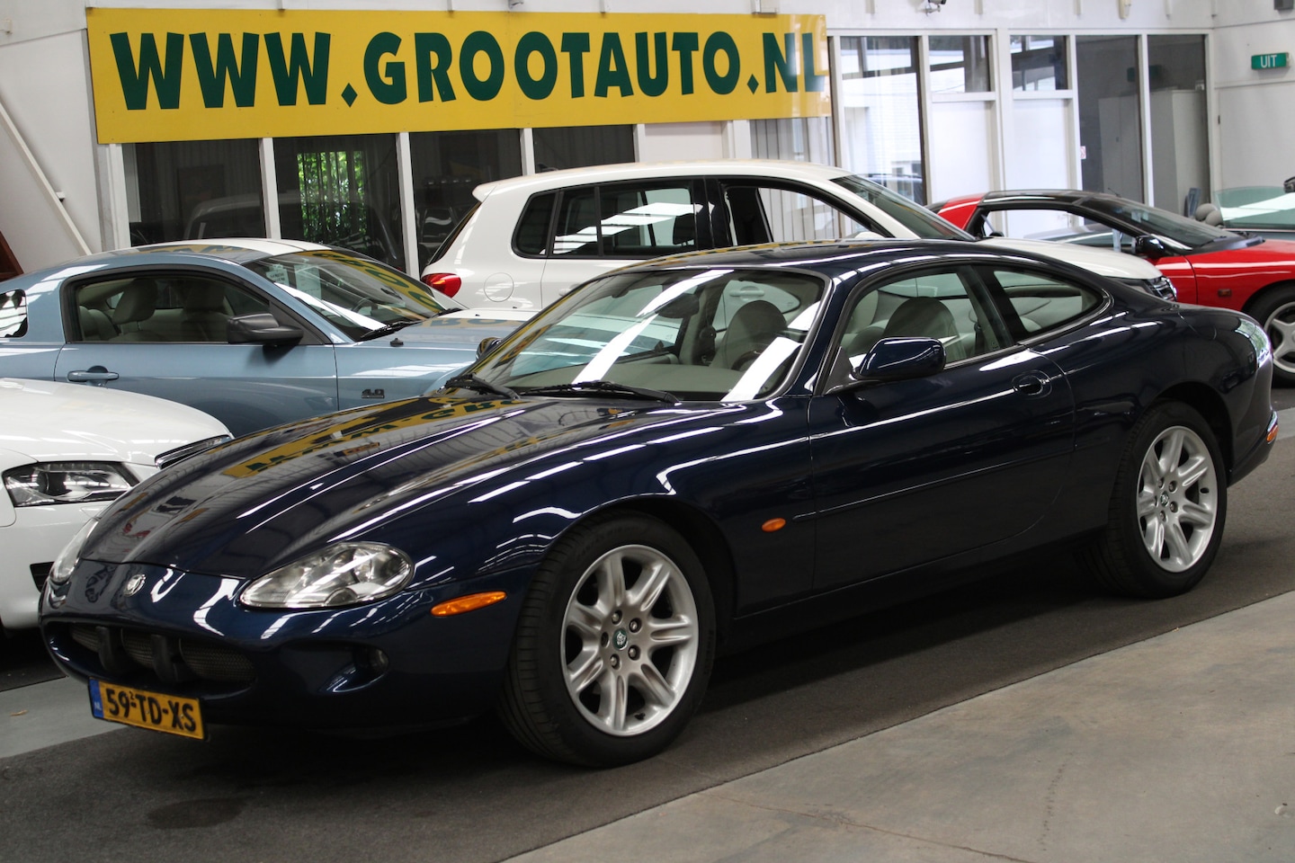 Jaguar XK8 - 4.0 V8 Coupé Automaat Airco, Leder interieur, Stuurbekrachtiging - AutoWereld.nl