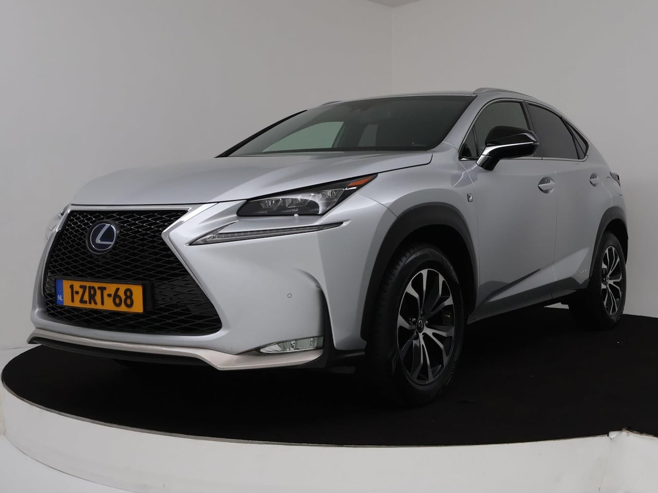 Lexus NX - 300h AWD F Sport Line 300h AWD F Sport Line - AutoWereld.nl