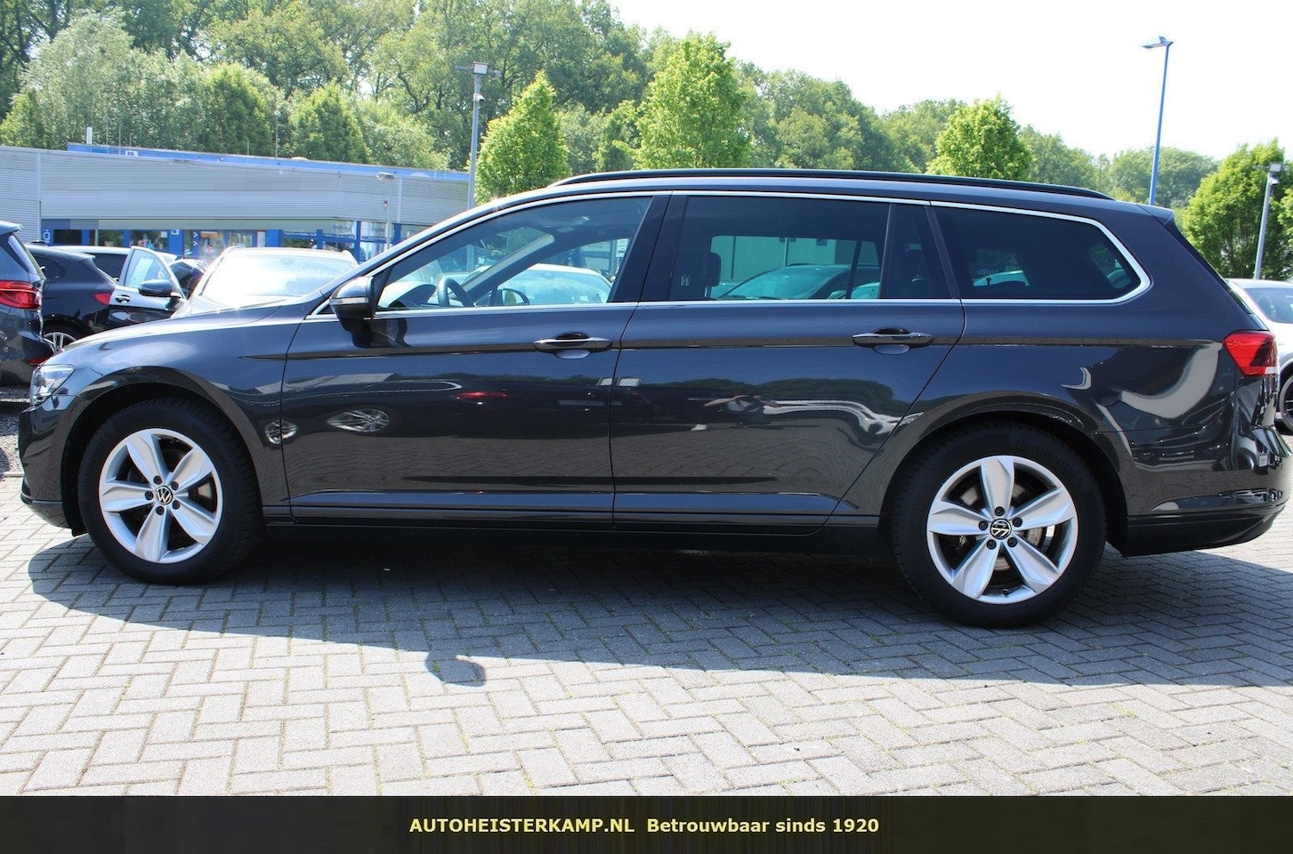 Volkswagen Passat Variant - 2.0 TDI 200 PK DSG ACC Trekhaak Camera LED - AutoWereld.nl