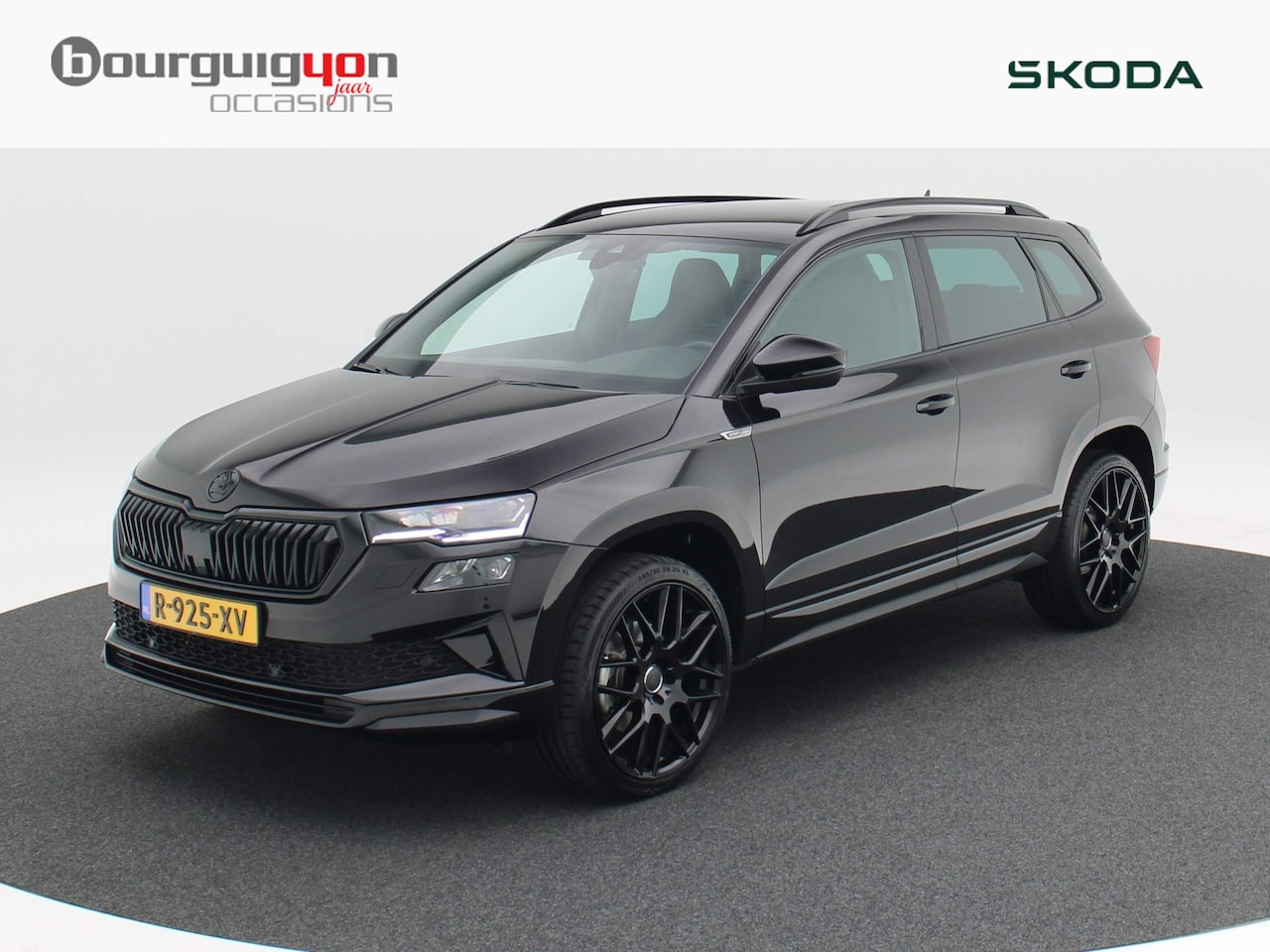 Skoda Karoq - 1.5 TSi 150 Pk DSG Sportline Business | Full LED | Leder | 20 Inch | Sportstoelen | Adapti - AutoWereld.nl